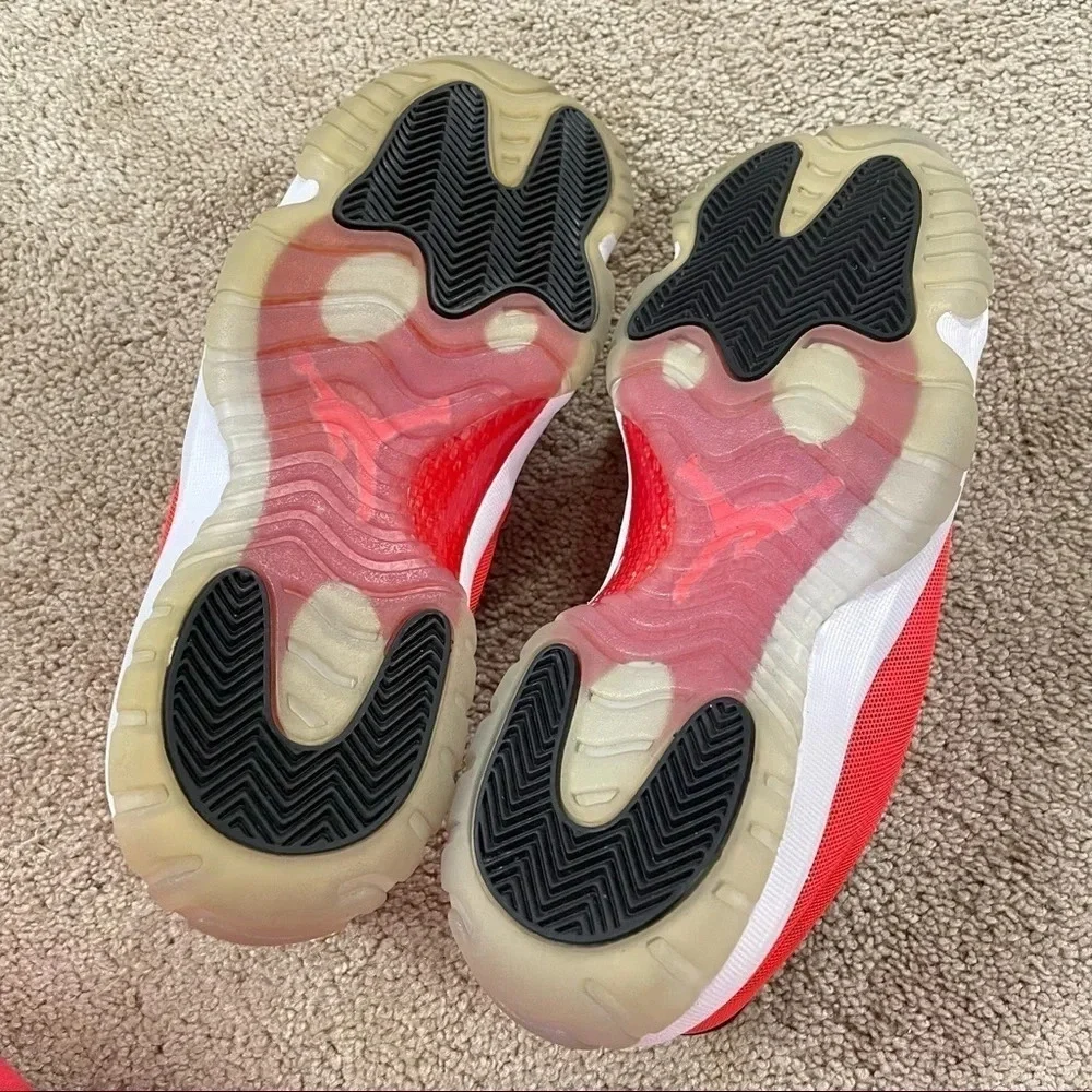 NIKE Air Jordan Future Low 'Pink Camo' mens size 11 style 718948-622